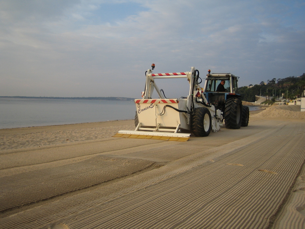 T170 canicas Beach Cleaner